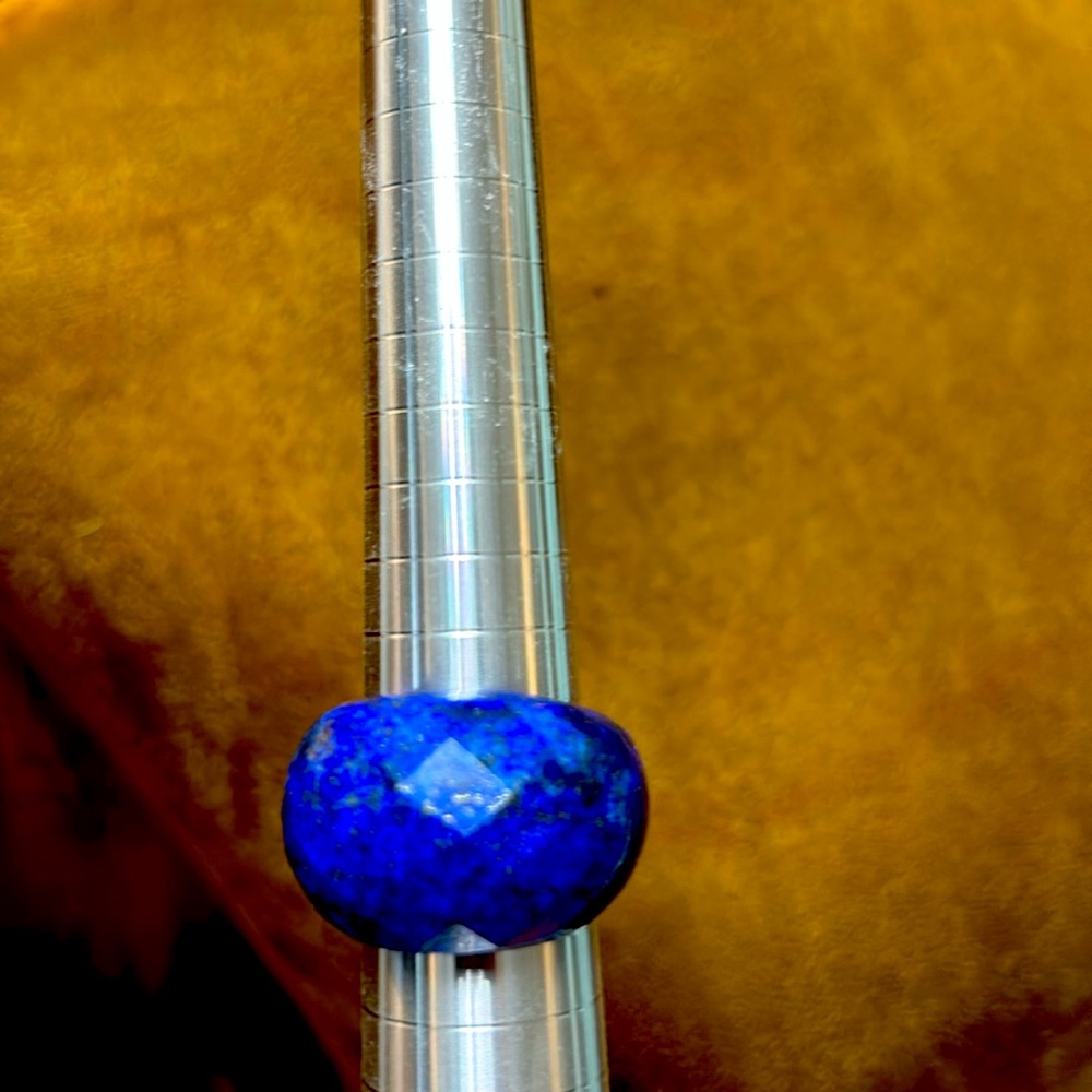 Solid lapis size 10 ring, male or female, beautiful piece